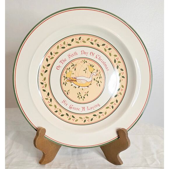 Vintage Anchor Hocking Stoneware Collector Plate 6th Day of Christmas 10 1/2" - Picture 1 of 3